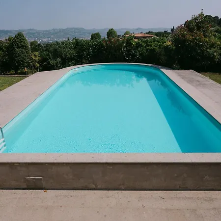 Amyra Villa *